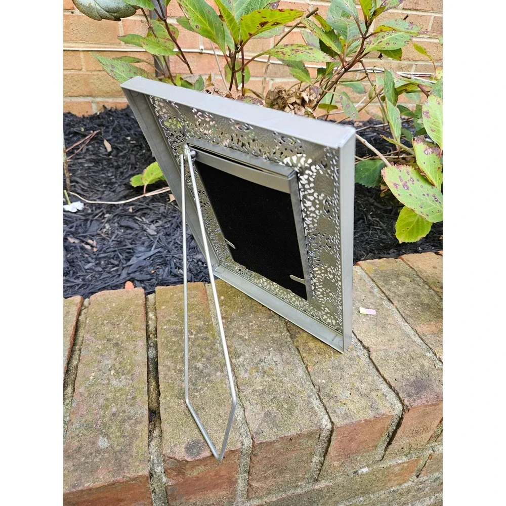 Silver Tone Aluminum Ornate Picture Frame 3.5